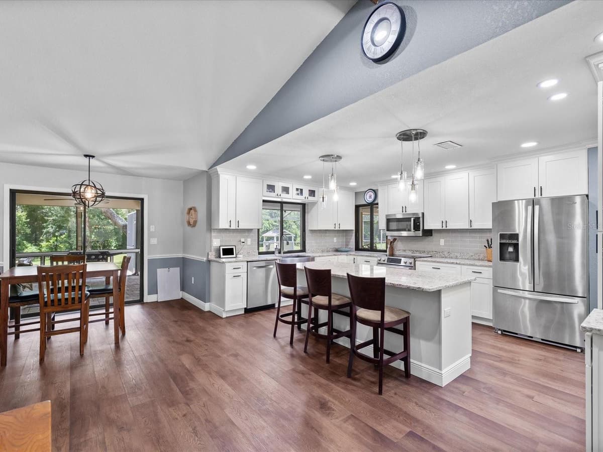6655 MILLSTONE DRIVE — photo 15 of 67