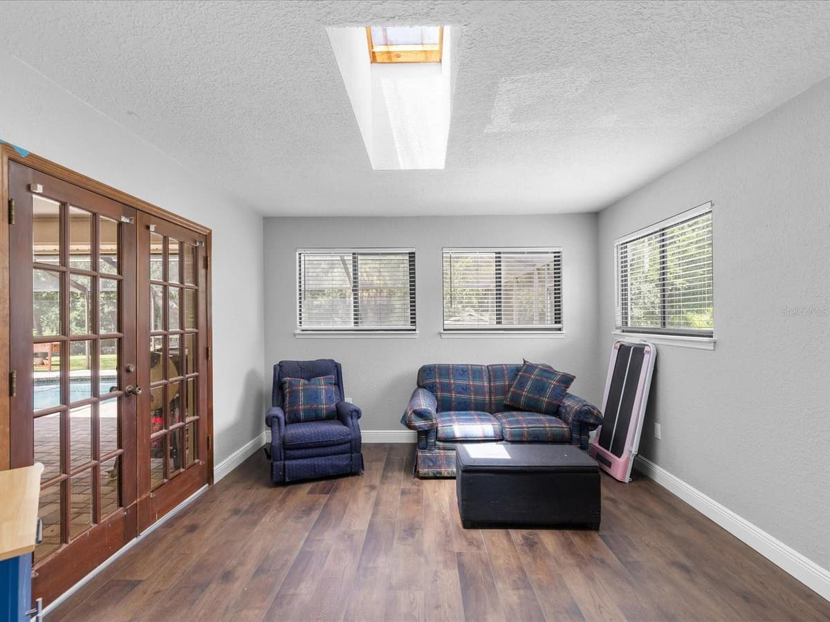 6655 MILLSTONE DRIVE — photo 35 of 67