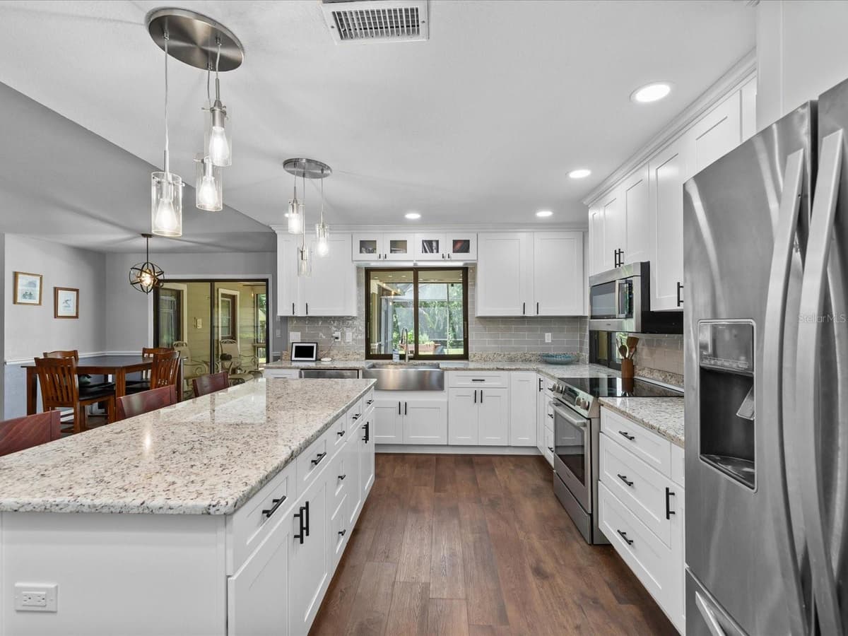 6655 MILLSTONE DRIVE — photo 9 of 67
