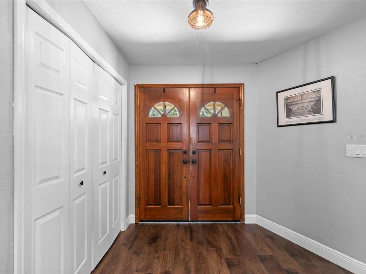6655 MILLSTONE DRIVE — photo 7 of 67