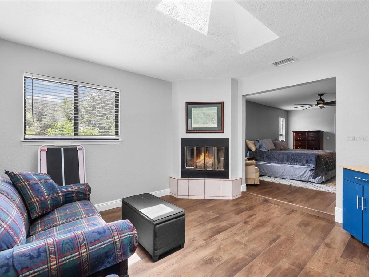 6655 MILLSTONE DRIVE — photo 36 of 67