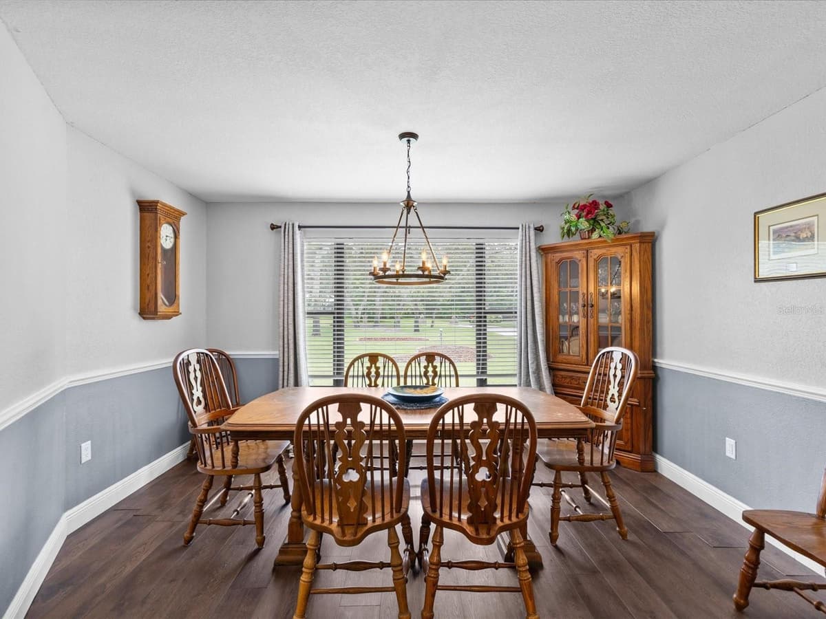 6655 MILLSTONE DRIVE — photo 6 of 67