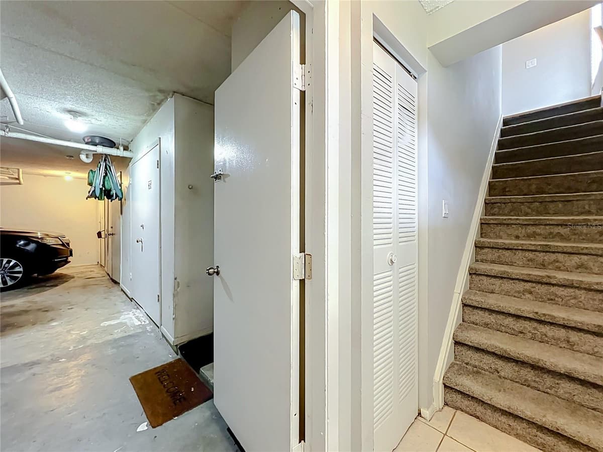 4370 WHITE PINE AVENUE — photo 15 of 18