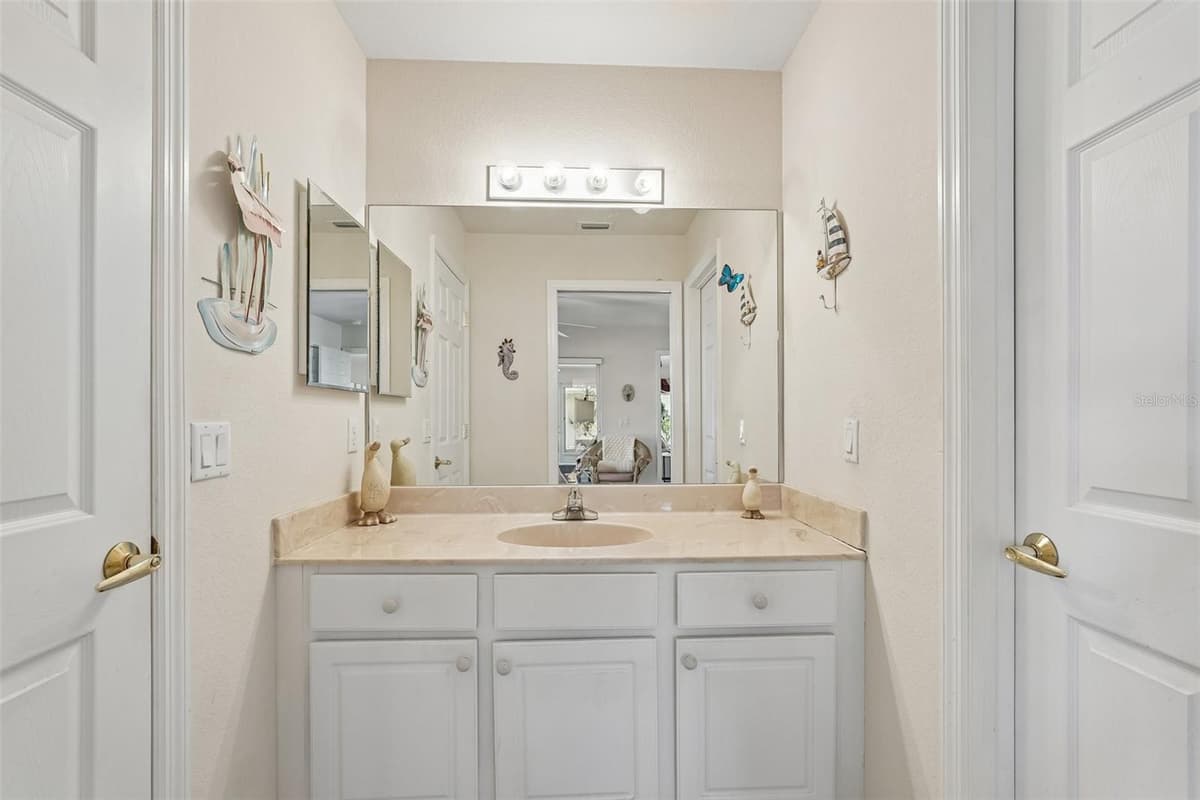 580 ROSE APPLE CIRCLE — photo 22 of 39