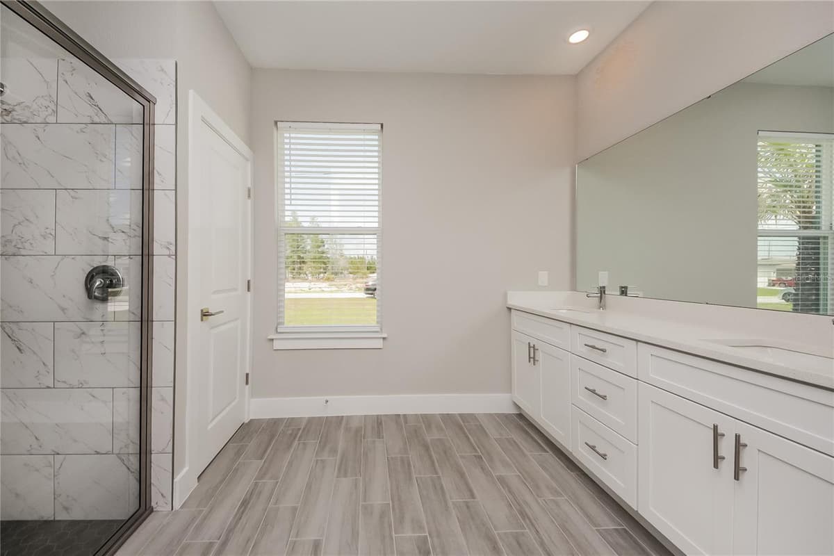 363 ELDERBERRY COURT — photo 9 of 15