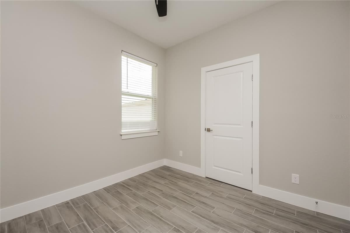363 ELDERBERRY COURT — photo 13 of 15