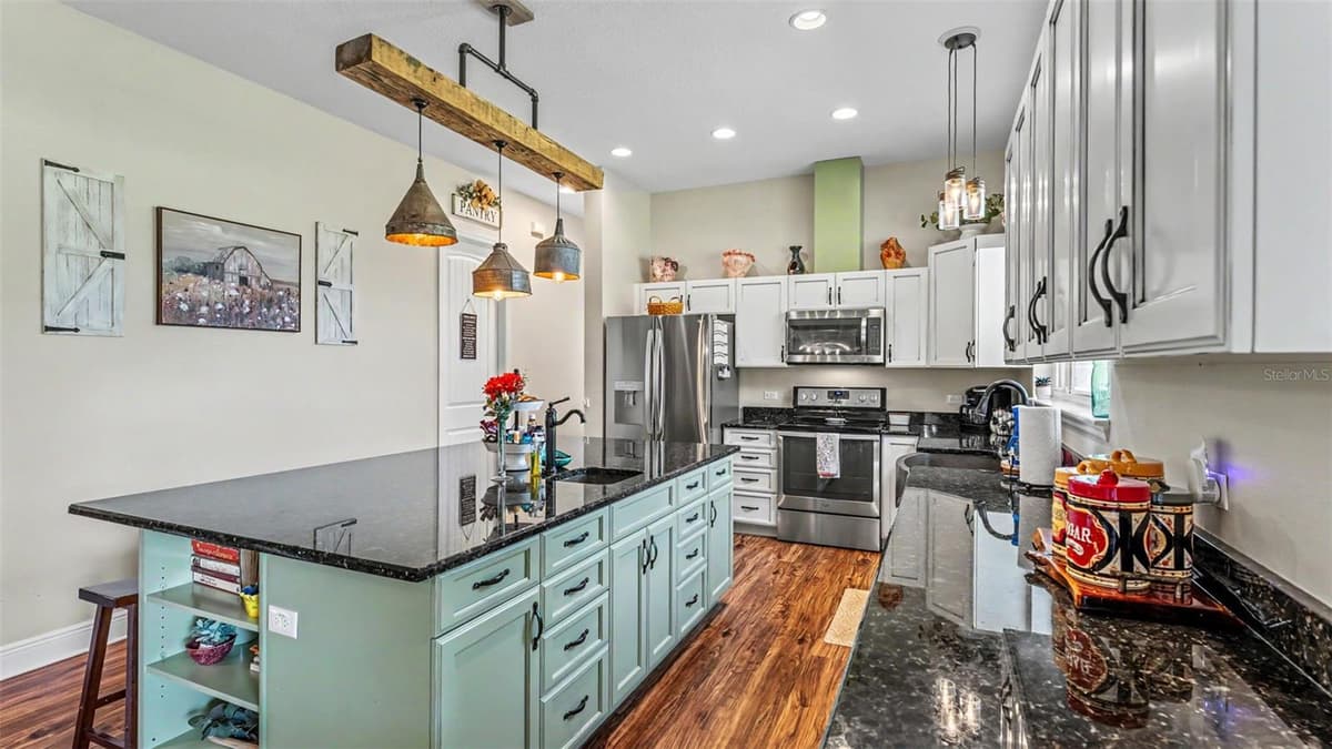36431 FLORRIE MAE LANE — photo 13 of 64