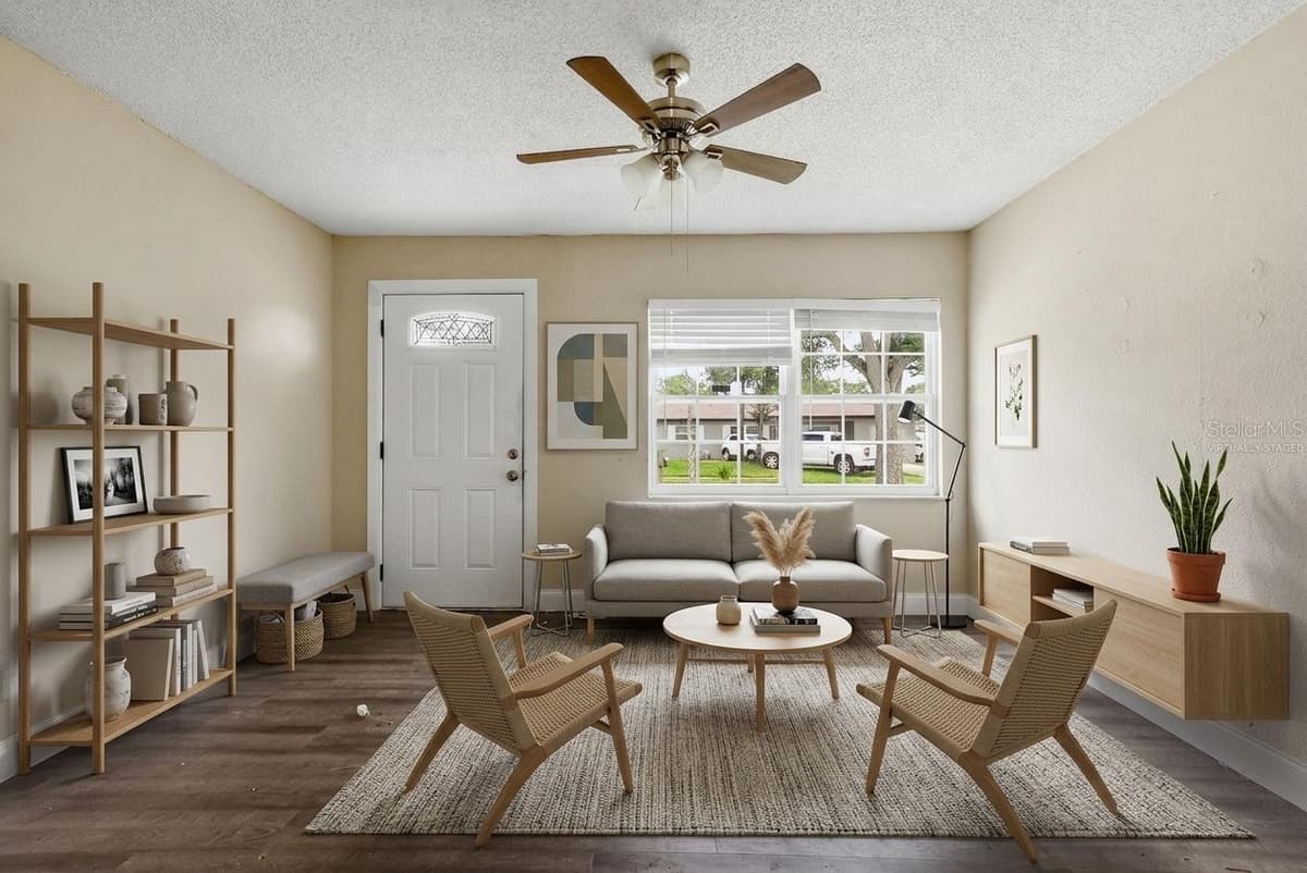 4788 PLEASANT VALLEY COURT — photo 3 of 33