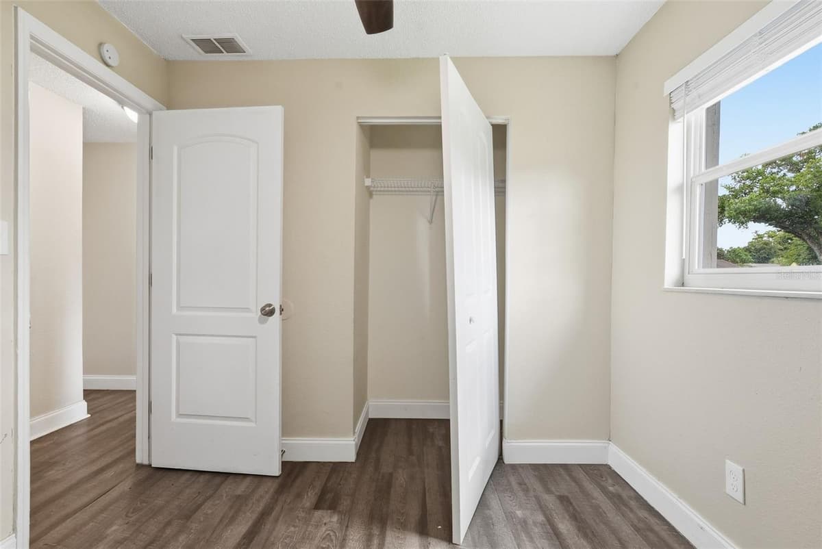 4788 PLEASANT VALLEY COURT — photo 19 of 33