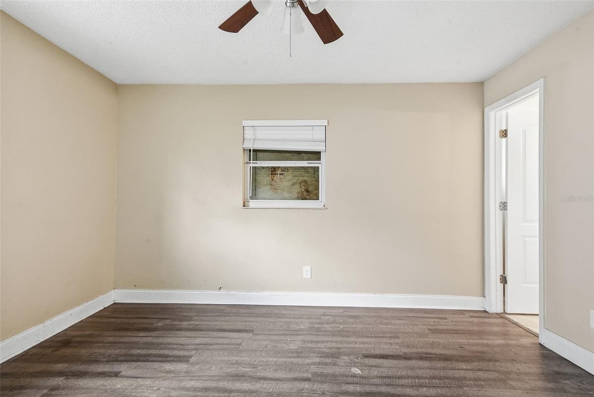 4788 PLEASANT VALLEY COURT — photo 20 of 33