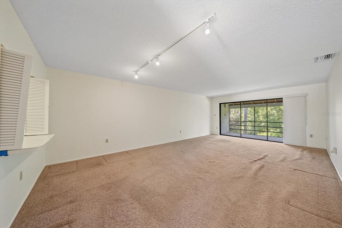6347 APPROACH ROAD — photo 19 of 40