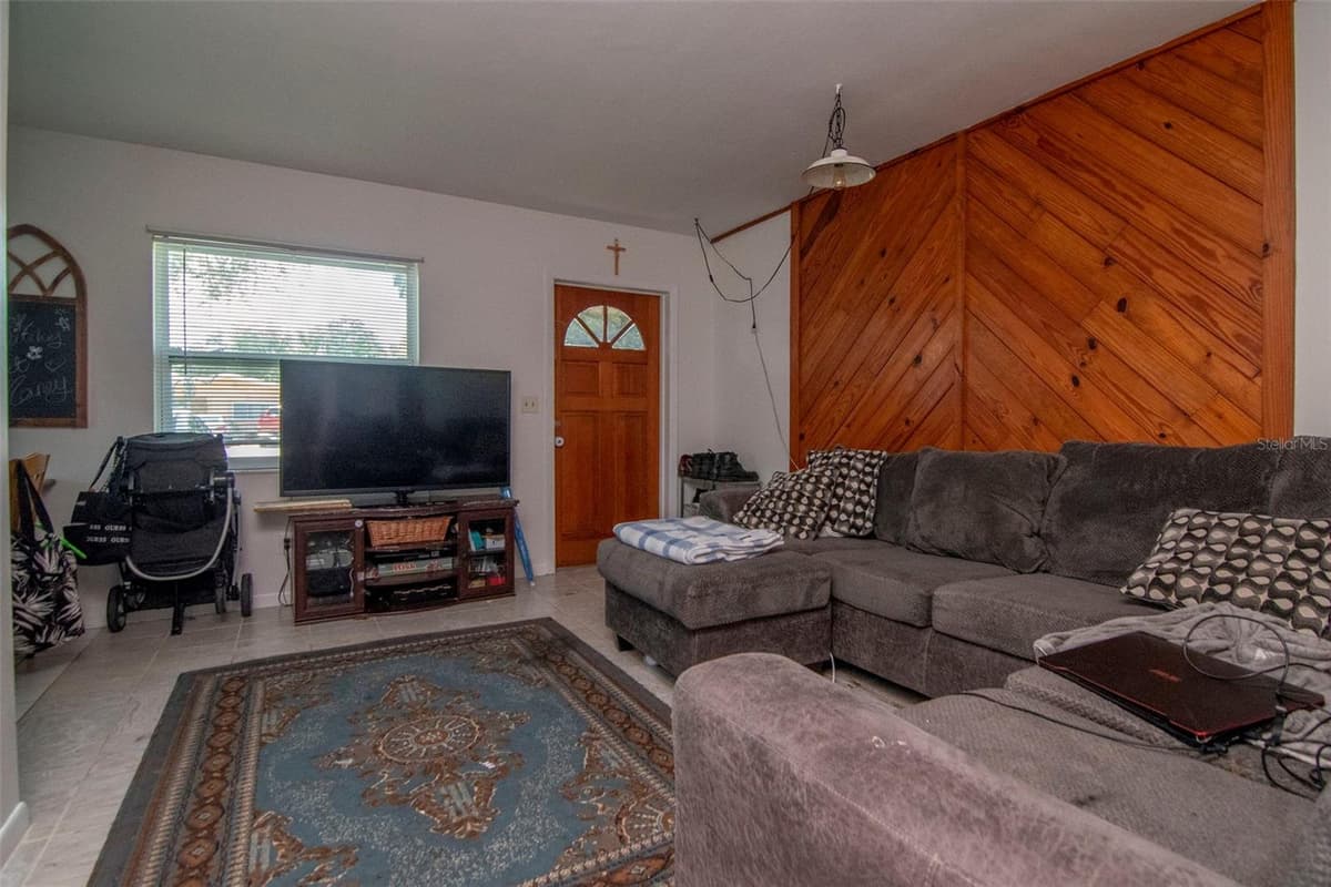 1000 8TH AVENUE — photo 47 of 56