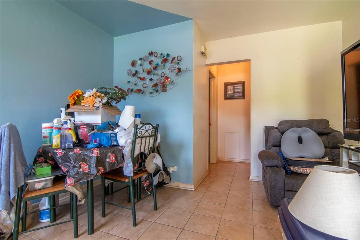 1000 8TH AVENUE — photo 3 of 56