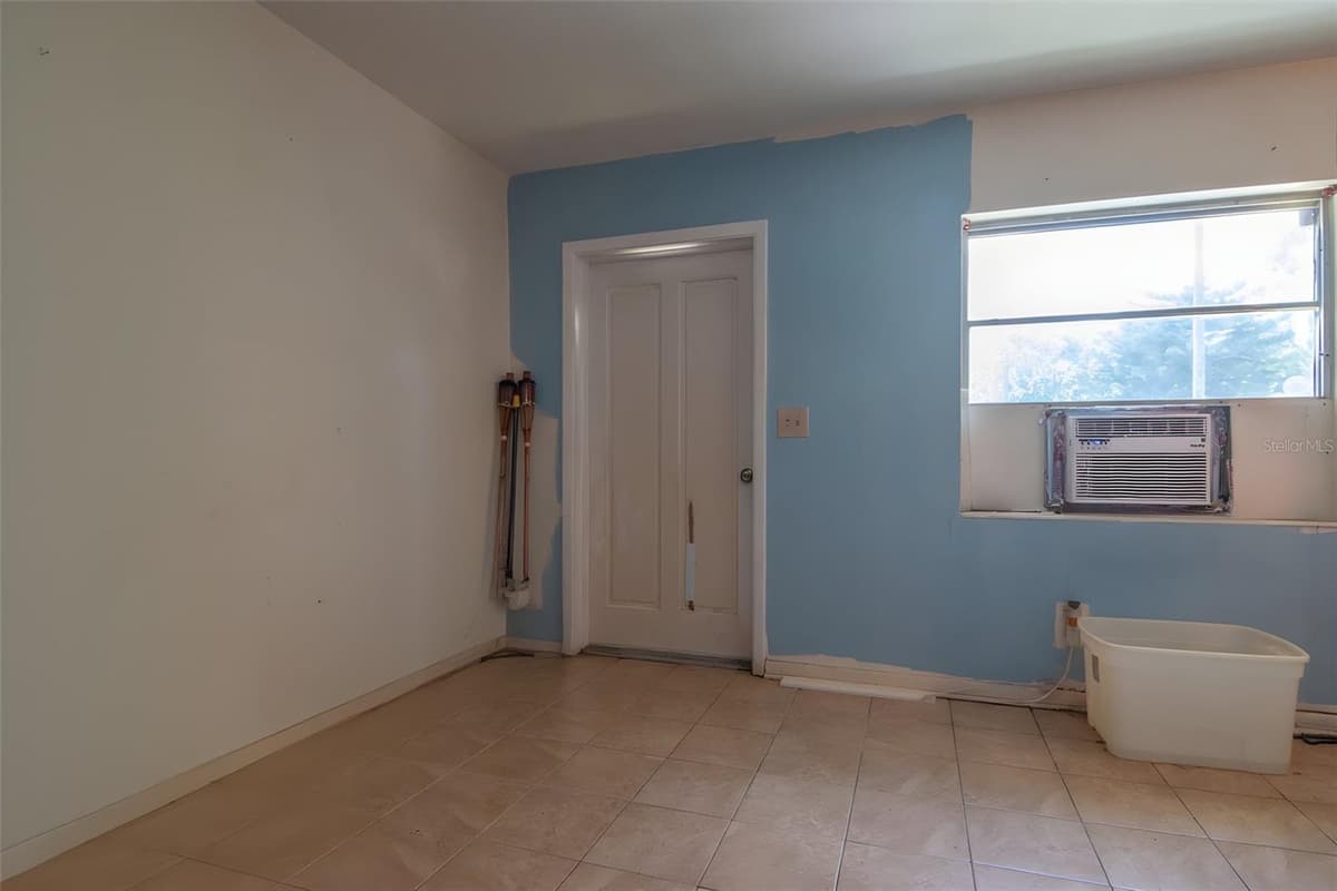 1000 8TH AVENUE — photo 10 of 56