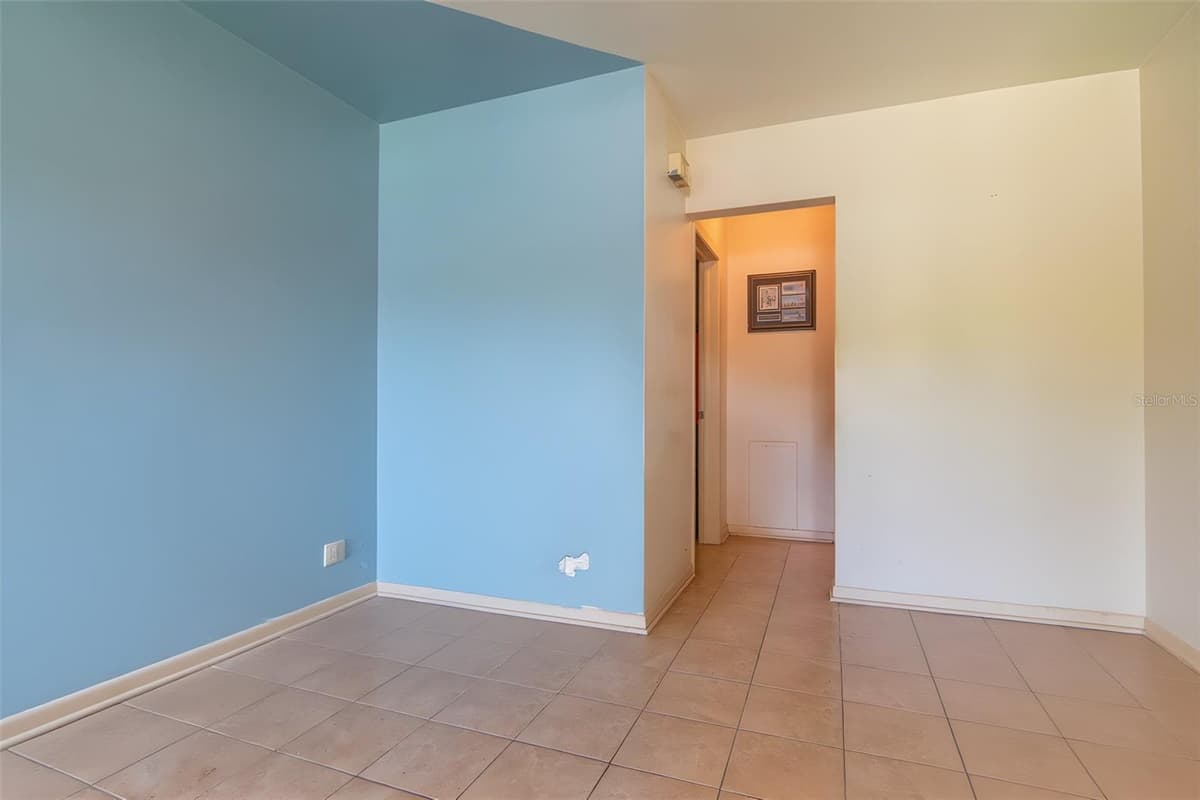 1000 8TH AVENUE — photo 4 of 56