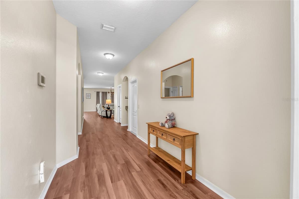 1407 RUSHGROVE CIRCLE — photo 6 of 33