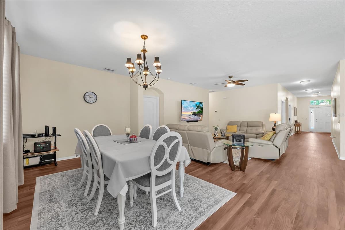 1407 RUSHGROVE CIRCLE — photo 16 of 33