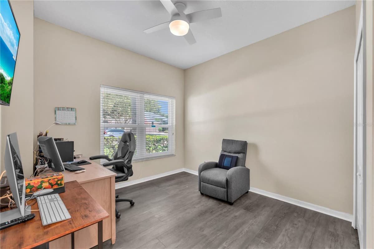 1407 RUSHGROVE CIRCLE — photo 17 of 33