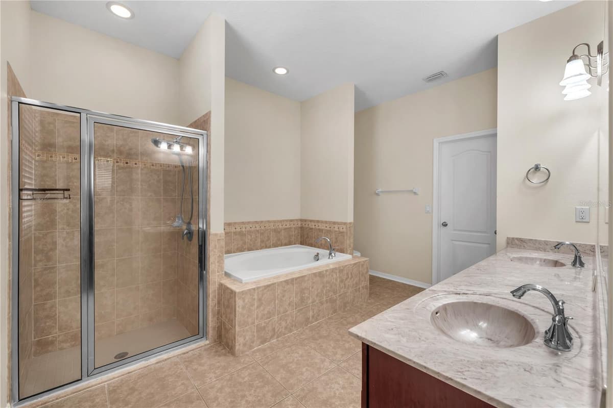 1407 RUSHGROVE CIRCLE — photo 21 of 33