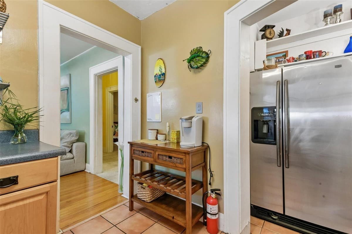 2319 NORTH B STREET — photo 17 of 25