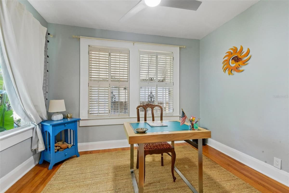 2319 NORTH B STREET — photo 8 of 25