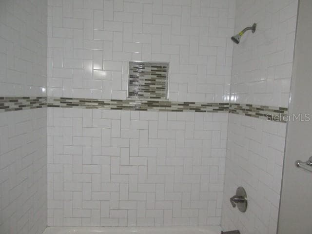 1616 POINSETTIA AVENUE — photo 21 of 24