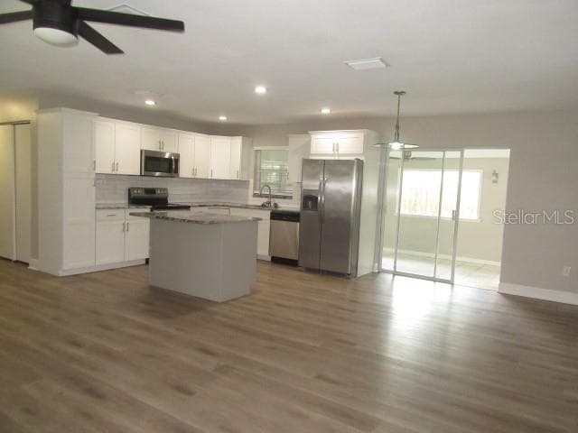 1616 POINSETTIA AVENUE — photo 6 of 24