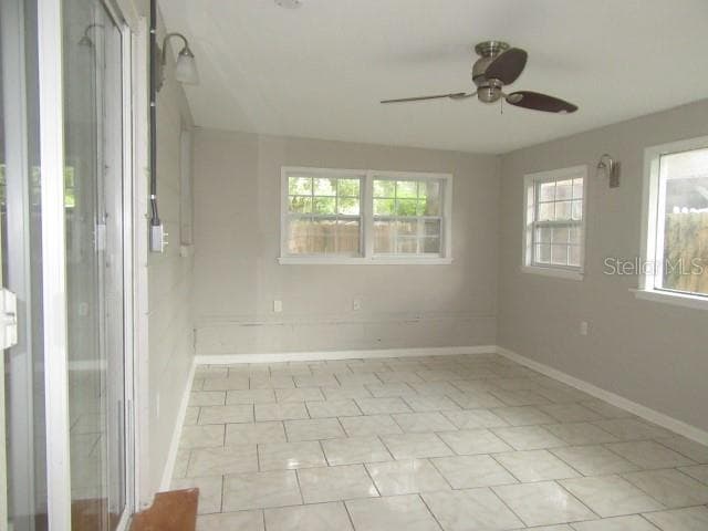 1616 POINSETTIA AVENUE — photo 9 of 24