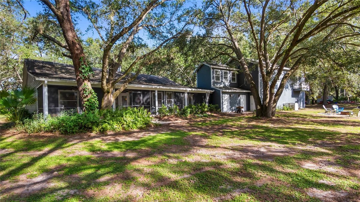 18934 STATE ROAD 19 — photo 4 of 68