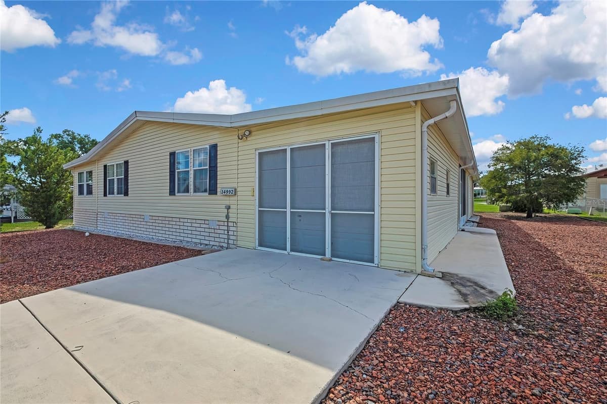 14992 RIALTO AVENUE — photo 43 of 69