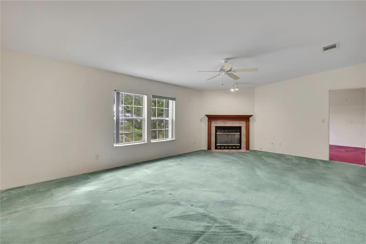 14992 RIALTO AVENUE — photo 11 of 69
