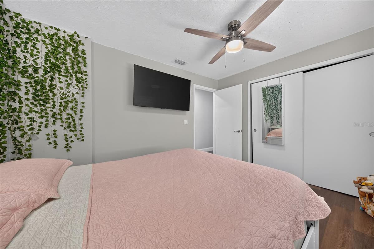 8809 PARLIAMENT COURT — photo 17 of 30