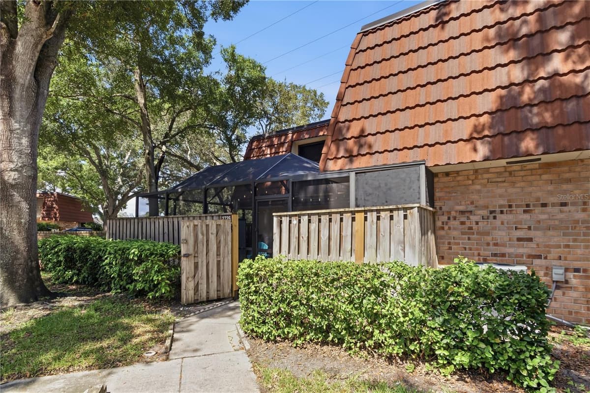 2726 14TH COURT — photo 4 of 49