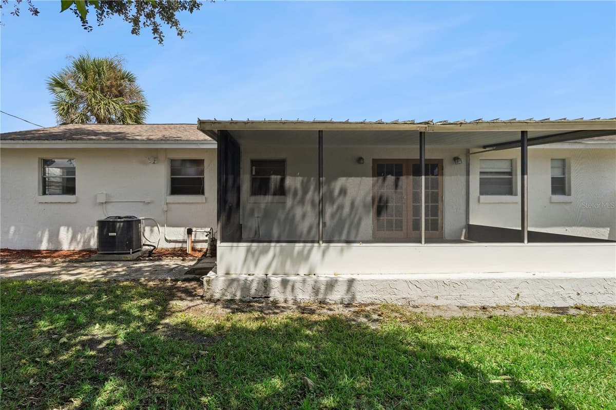 4880 SANTA ROSA AVENUE — photo 30 of 38