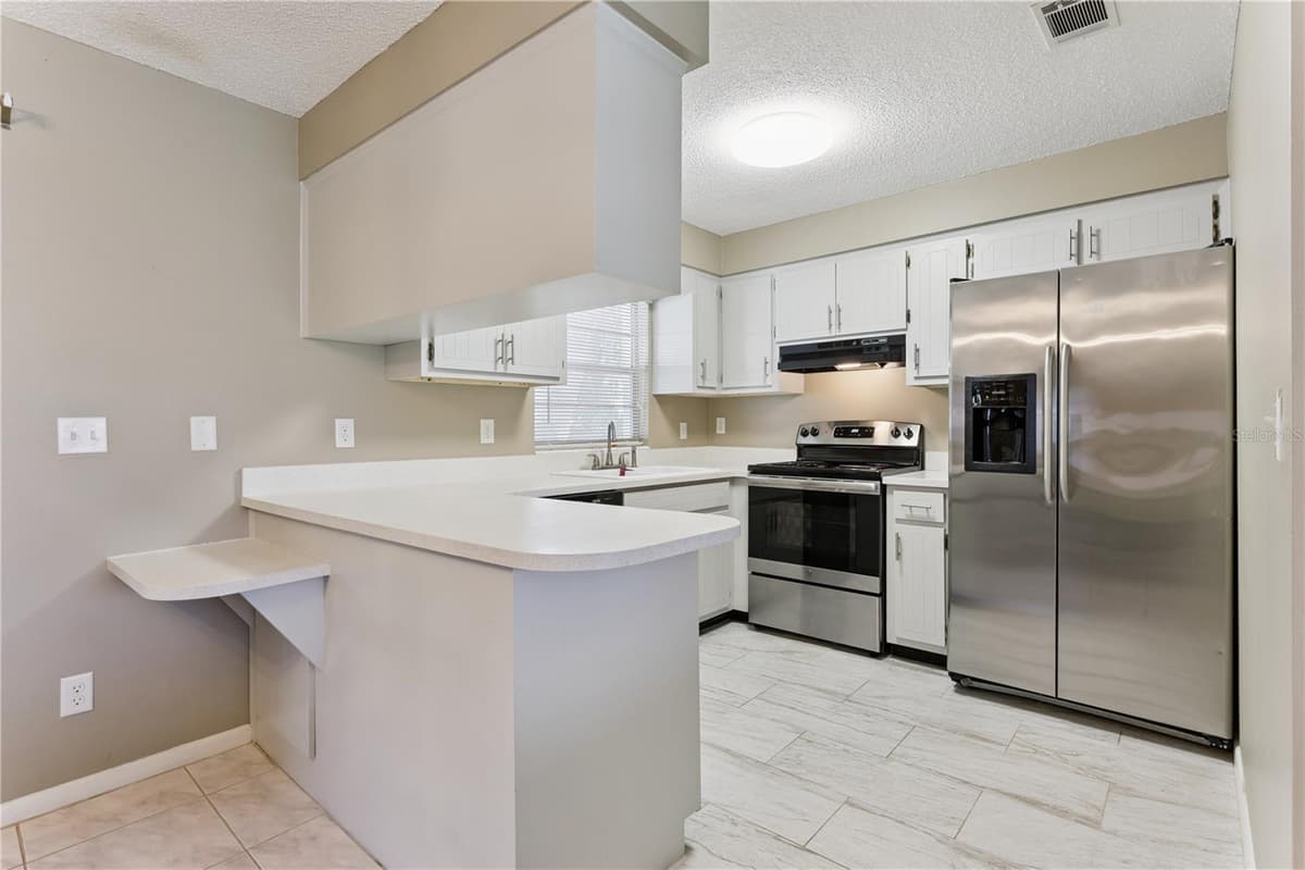 4880 SANTA ROSA AVENUE — photo 9 of 38