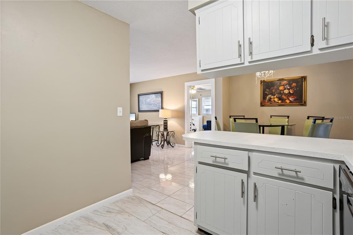 4880 SANTA ROSA AVENUE — photo 12 of 38