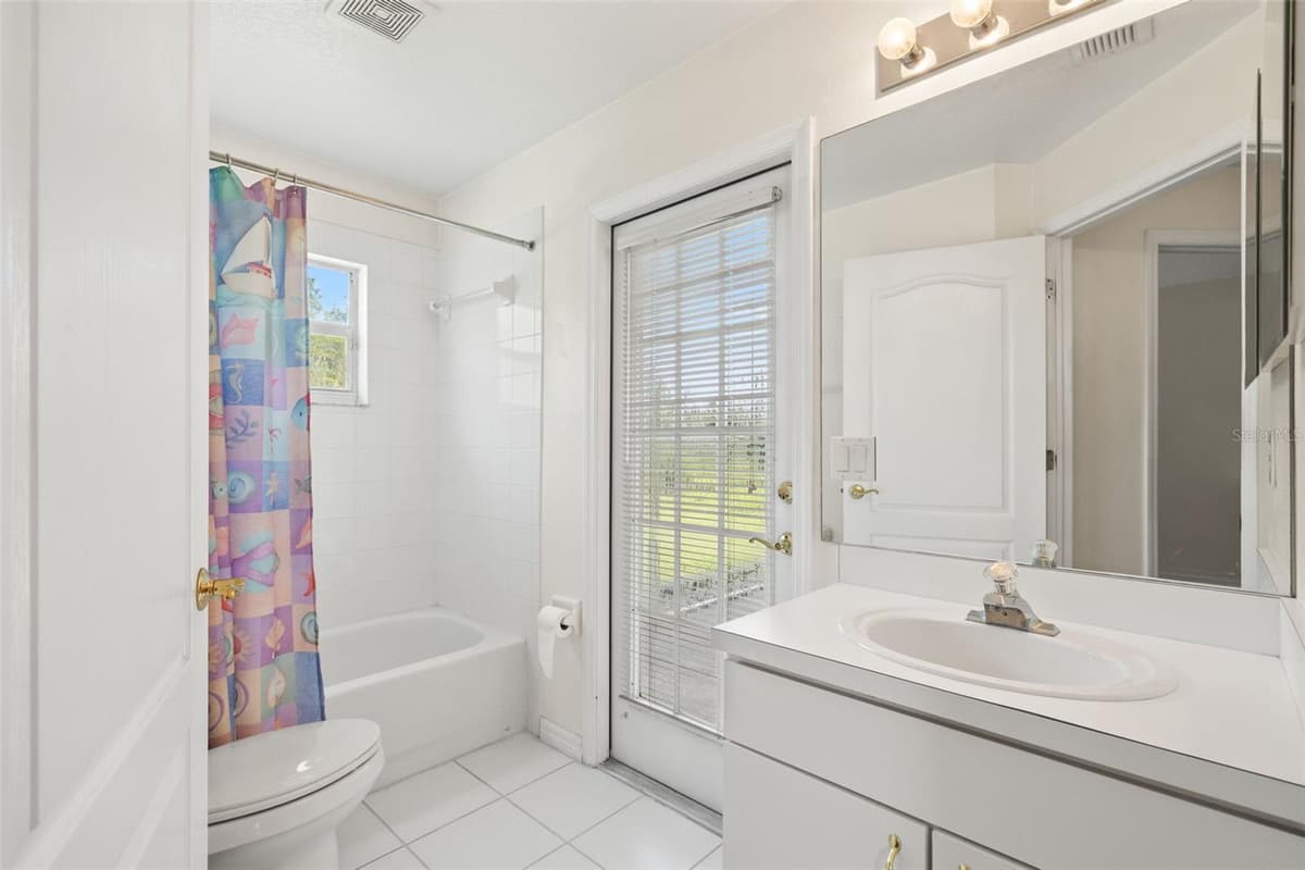 30603 TREMONT DRIVE — photo 12 of 17