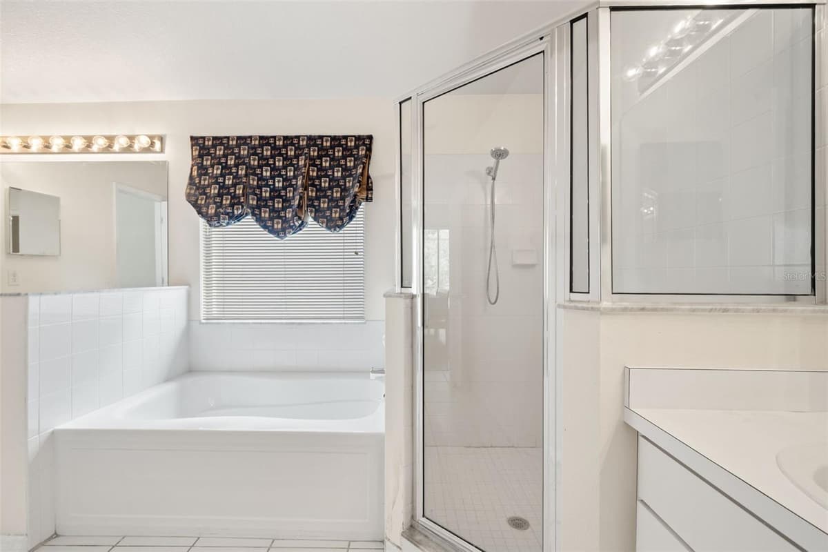 30603 TREMONT DRIVE — photo 9 of 17