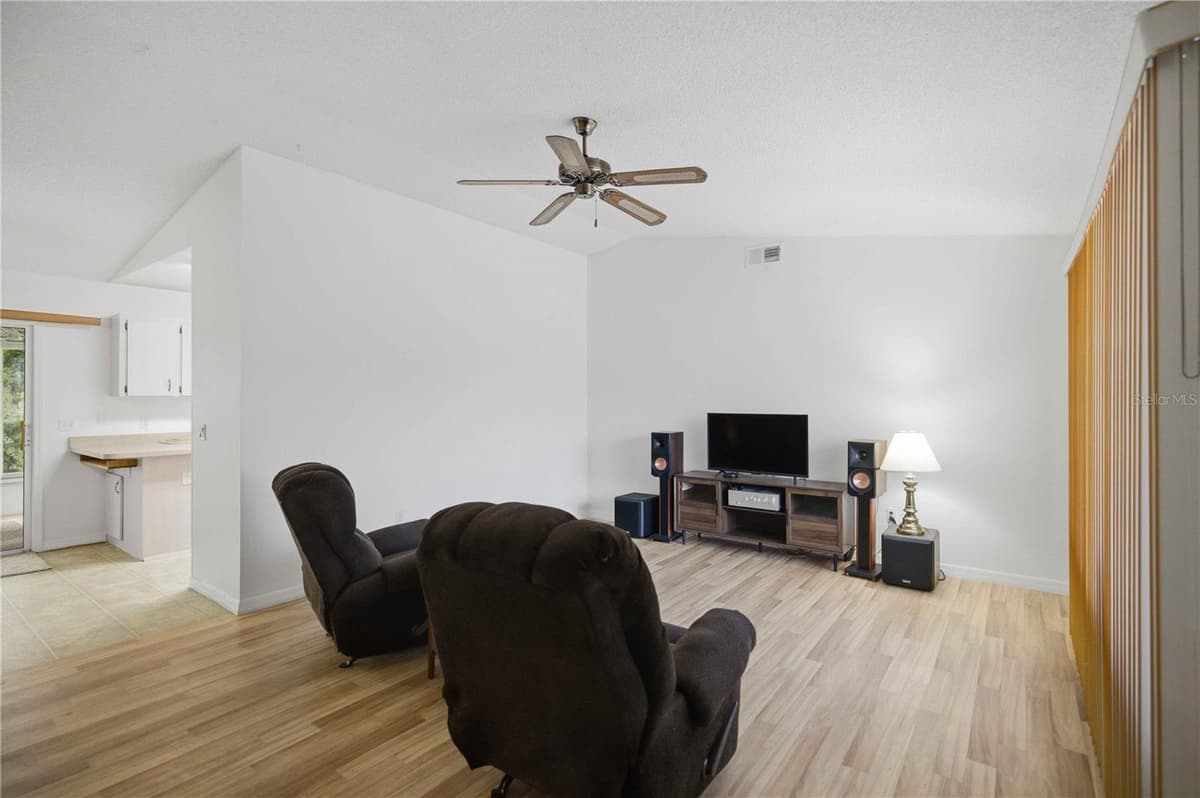 6482 81ST STREET — photo 18 of 31