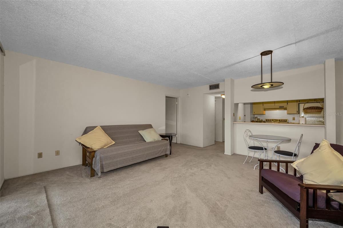 4411 SHADY TERRACE LANE — photo 4 of 25