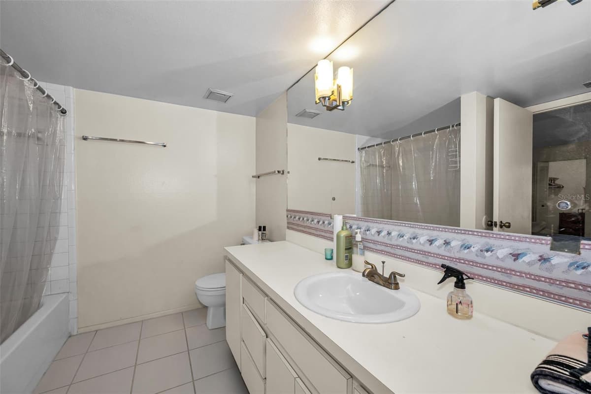 4411 SHADY TERRACE LANE — photo 16 of 25