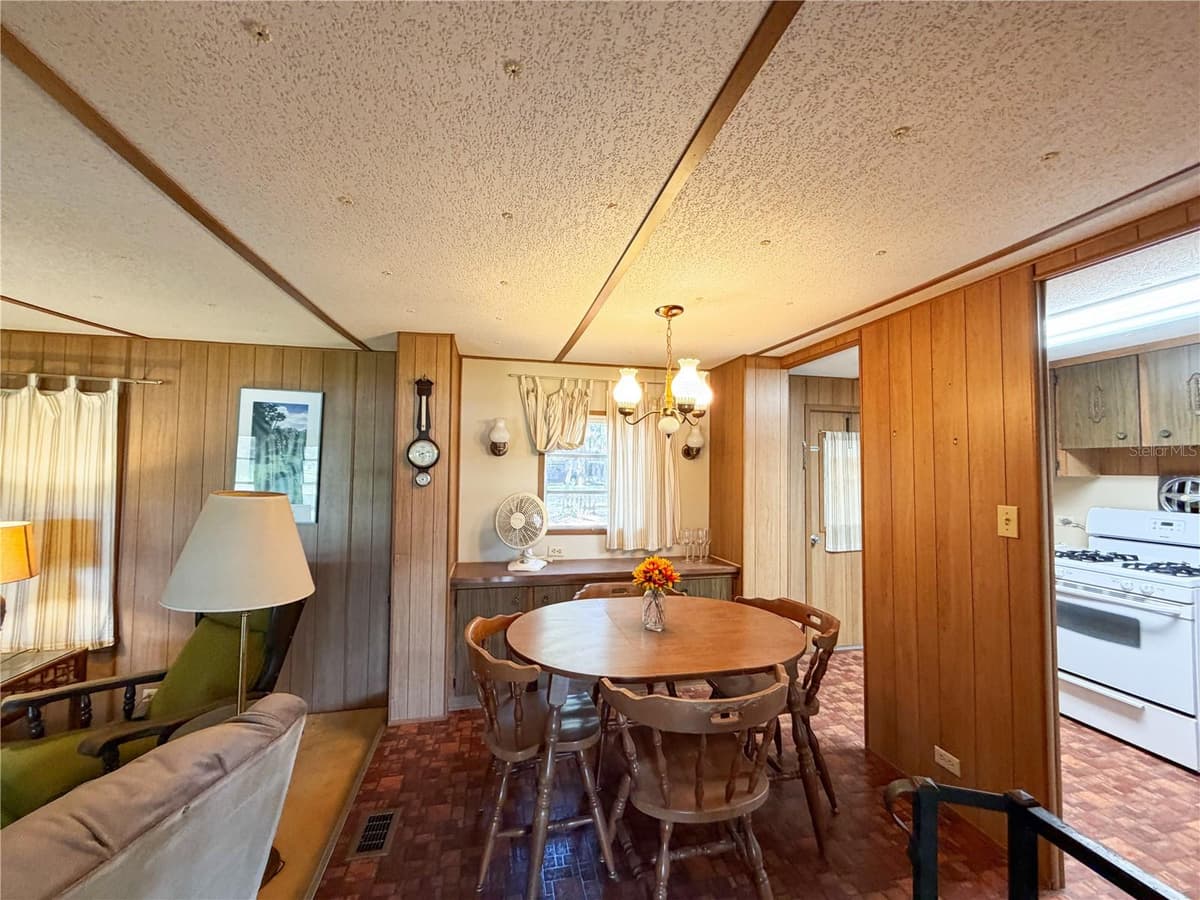 170 COWPEN LAKE POINT ROAD — photo 5 of 28