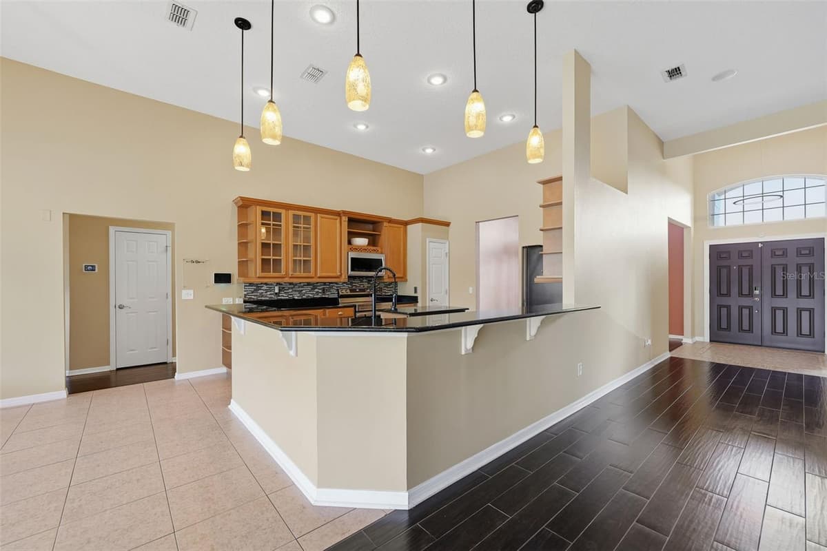 8071 CANYON LAKE CIRCLE — photo 24 of 57