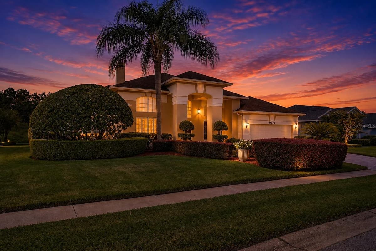 8071 CANYON LAKE CIRCLE — photo 4 of 57