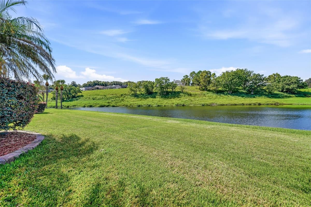8071 CANYON LAKE CIRCLE — photo 30 of 57