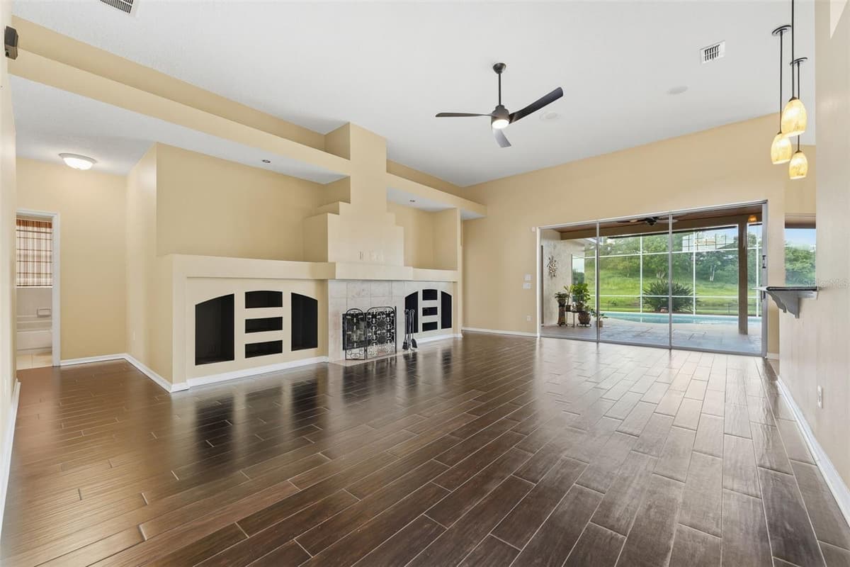 8071 CANYON LAKE CIRCLE — photo 11 of 57