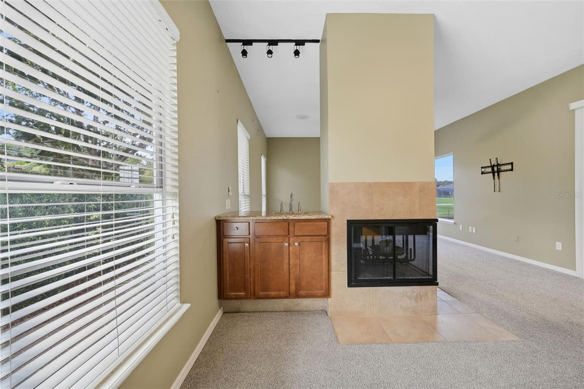 8071 CANYON LAKE CIRCLE — photo 23 of 57