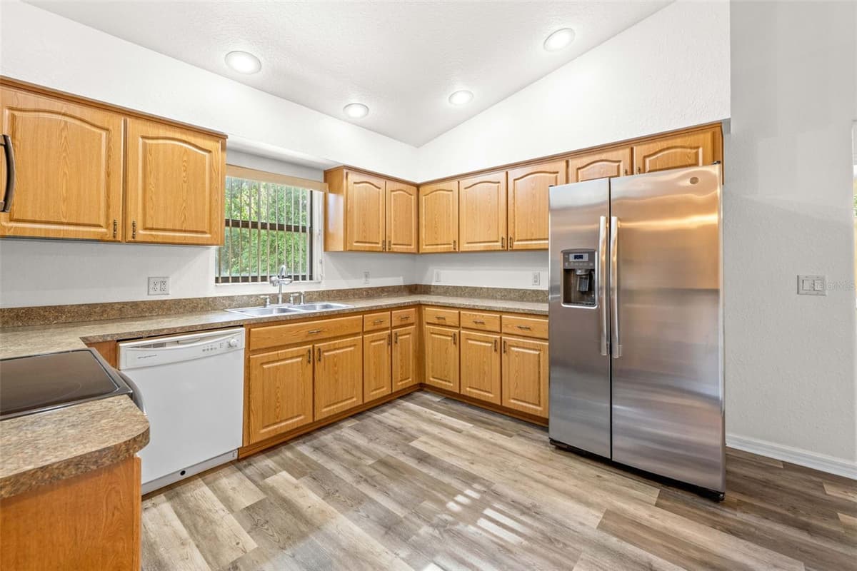 5175 OLIVET DRIVE — photo 16 of 54