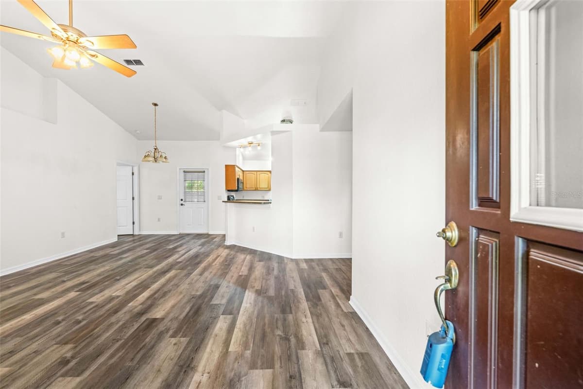 5175 OLIVET DRIVE — photo 5 of 54
