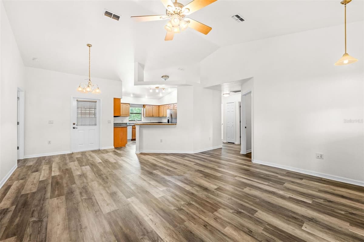 5175 OLIVET DRIVE — photo 10 of 54